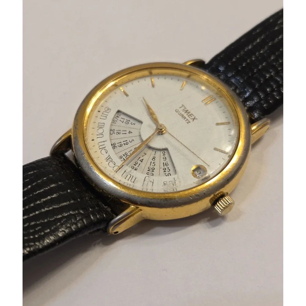 Vintage 1990s Timex Quartz Watch Perpetual Monthly Calendar LA 395